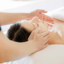 Load image into Gallery viewer, 【Limited winter season Special Offer】Flower Box with Original Essential Oil